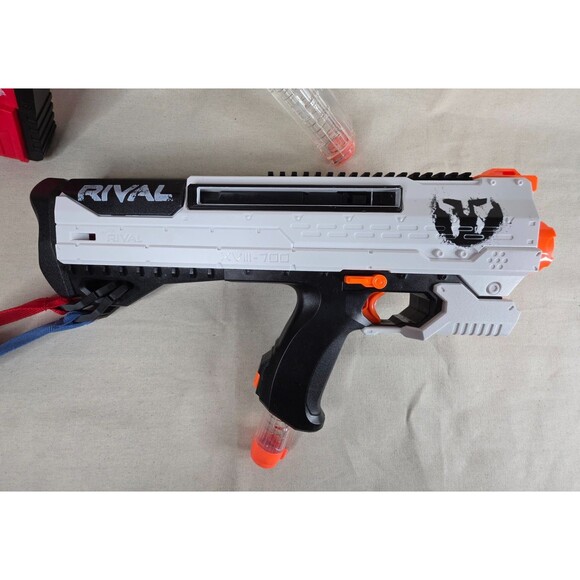 Pair of Nerf Rival Apollo XV-700 Blasters – Red & Phantom Corps White – w/Flags - Picture 3 of 12